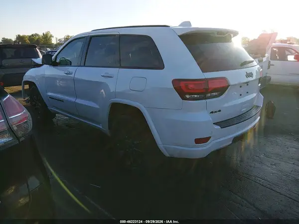 1C4RJFAG5JC501369 — 2018 Jeep Grand Cherokee, фото 3 с аукциона IAAI, Передняя часть слева