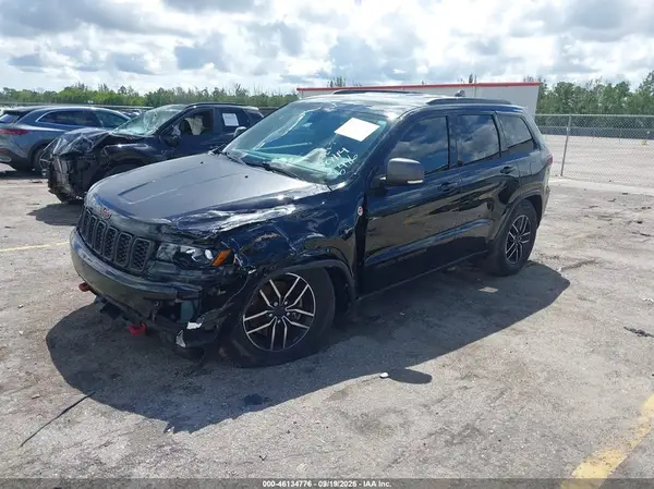 1C4RJFLTXKC636486 — 2019 Jeep Grand Cherokee, фото 2 с аукциона IAAI 07.10.2026, Передняя часть слева
