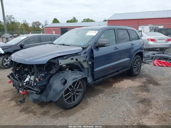 1C4RJFLG2KC689590 — 2019 Jeep Grand Cherokee, фото 2 с аукциона IAAI, Передняя часть