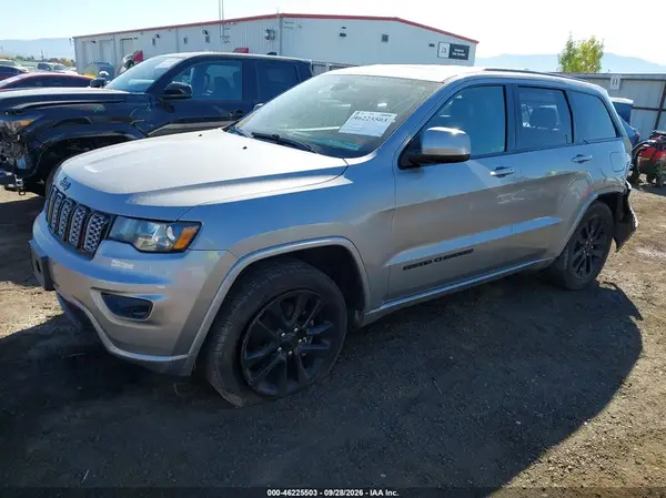 1C4RJFAG7KC566466 — 2019 Jeep Grand Cherokee, фото 2 с аукциона IAAI, Задняя часть