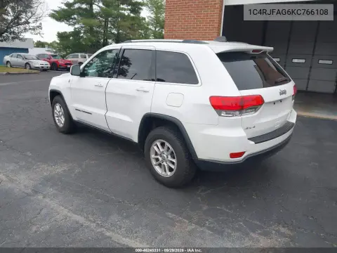 2019 Jeep Grand Cherokee Laredo E 4X4 VIN 1C4RJFAG6KC766108 фото 4