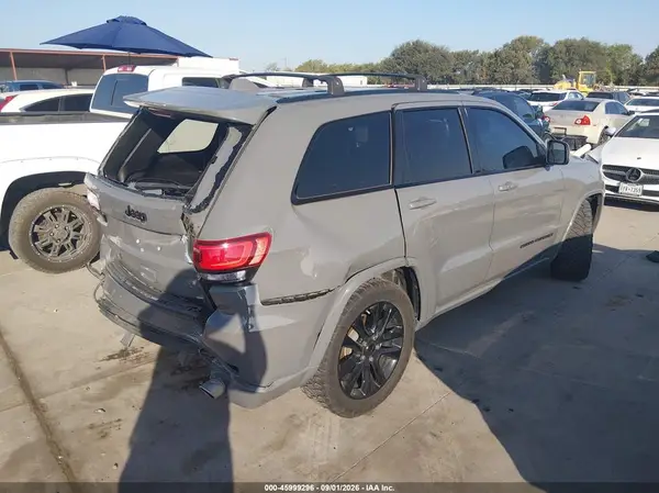 1C4RJEAG2LC364551 — 2020 Jeep Grand Cherokee, фото 4 с аукциона IAAI 13.10.2026, Задняя часть