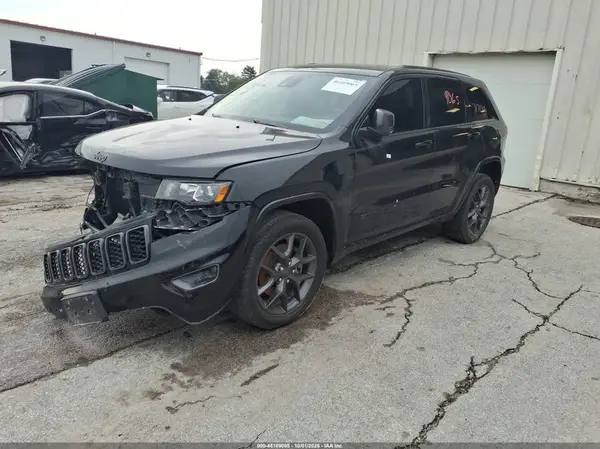 1C4RJFBG9MC773314 — 2021 Jeep Grand Cherokee, фото 2 с аукциона IAAI, Передняя часть