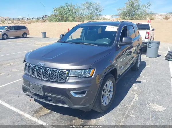 1C4RJEAG3MC681434 — 2021 Jeep Grand Cherokee, фото 2 с аукциона IAAI, Передняя часть справа