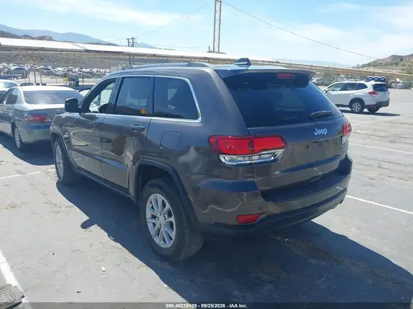 1C4RJEAG3MC681434 — 2021 Jeep Grand Cherokee, фото 3 с аукциона IAAI, Передняя часть справа