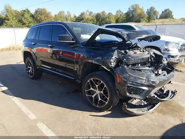 1C4RJYE63P8821007 — 2023 Jeep Grand Cherokee, Передняя часть (Front End), фото до ремонта