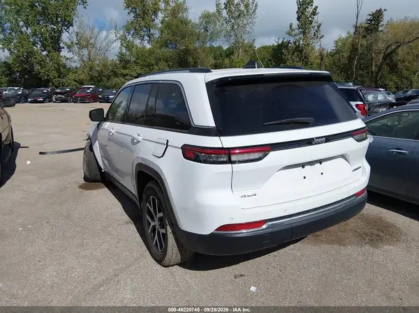 1C4RJHBG0PC652218 — 2023 Jeep Grand Cherokee, фото 3 с аукциона IAAI, Передняя часть