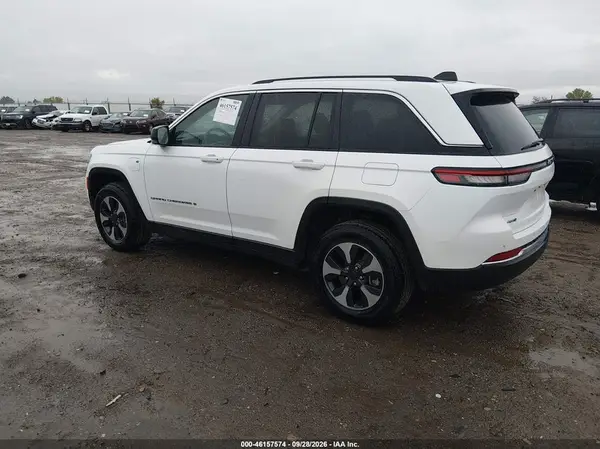 1C4RJYB65RC720748 — 2024 Jeep Grand Cherokee, фото 3 с аукциона IAAI 08.10.2026, Механические повреждения