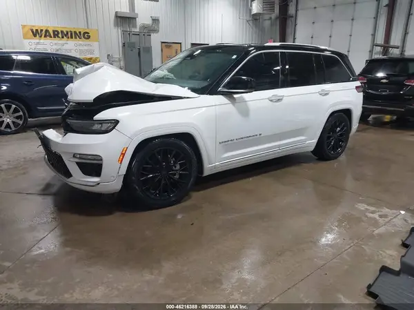 1C4RJHEG4R8954211 — 2024 Jeep Grand Cherokee, фото 2 с аукциона IAAI, Передняя часть