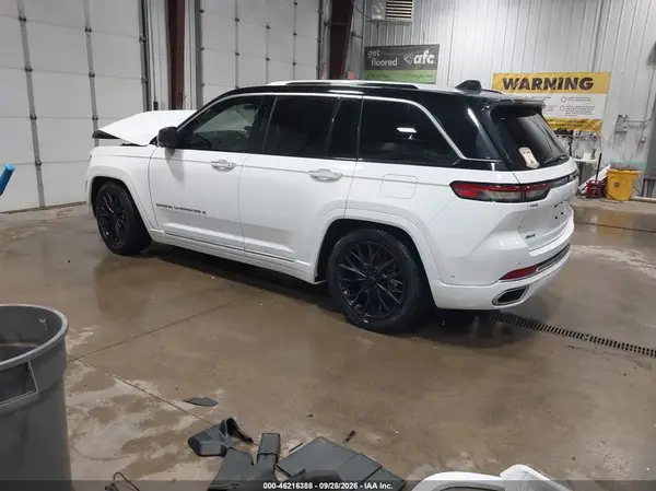 1C4RJHEG4R8954211 — 2024 Jeep Grand Cherokee, фото 3 с аукциона IAAI, Передняя часть