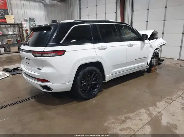 1C4RJHEG4R8954211 — 2024 Jeep Grand Cherokee, фото 4 с аукциона IAAI, Передняя часть