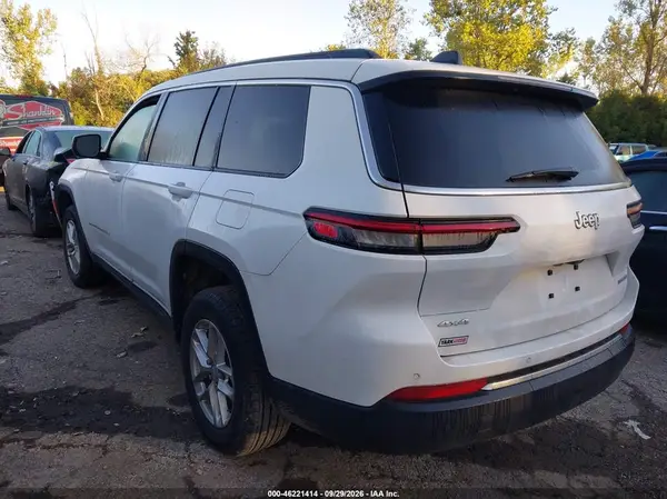 1C4RJKAG4R8623549 — 2024 Jeep Grand Cherokee, фото 3 с аукциона IAAI, Передняя часть