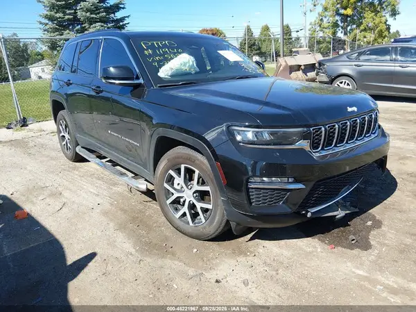1C4RJHBG3RC255623 — 2024 Jeep Grand Cherokee, Передняя часть слева (Left Front), фото до ремонта