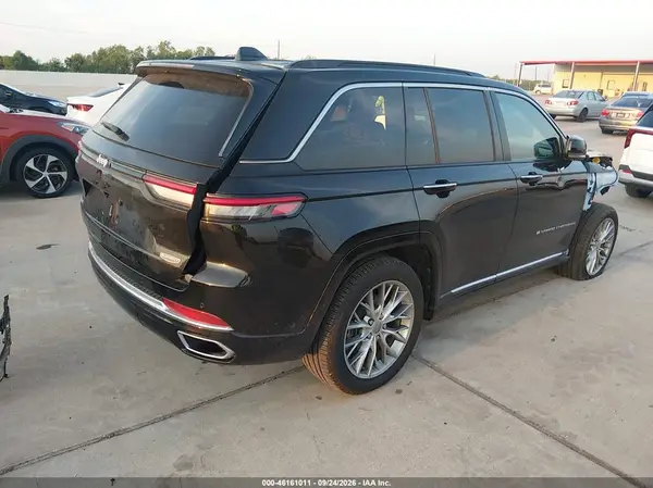 1C4RJHEG1S8718315 — 2025 Jeep Grand Cherokee, фото 4 с аукциона IAAI, Передняя часть