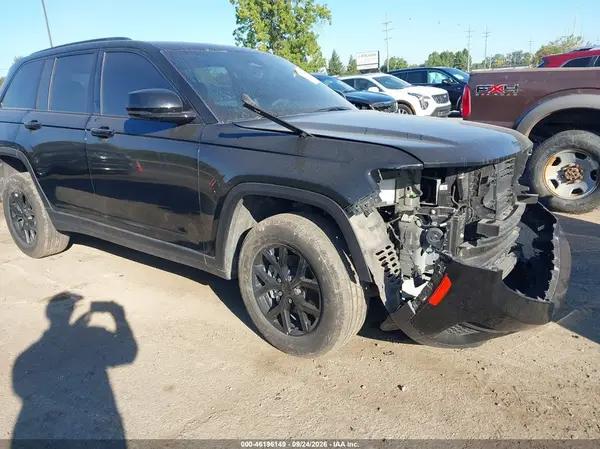 1C4RJHAG9S8703289 — 2025 Jeep Grand Cherokee, Передняя часть (Front End), фото до ремонта