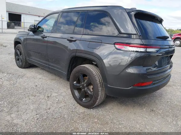 1C4RJHBG3S8730275 — 2025 Jeep Grand Cherokee, фото 3 с аукциона IAAI, Передняя часть справа