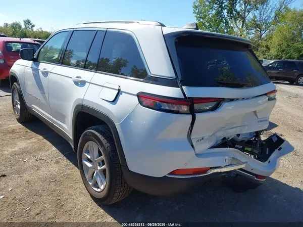 1C4RJHAG6SC274691 — 2025 Jeep Grand Cherokee, фото 3 с аукциона IAAI, Передняя часть