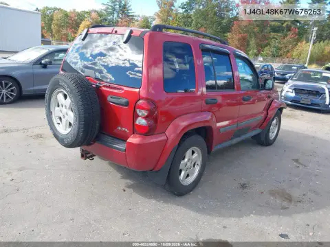2007 Jeep Liberty Sport VIN 1J4GL48K67W676263 фото 5