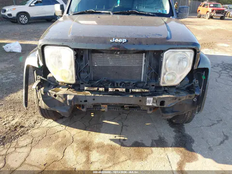 1J4PN2GK6AW111552 — 2010 Jeep Liberty (North America), Передний левый, фото до ремонта