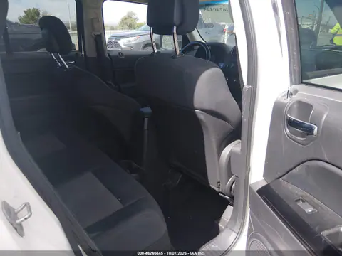 2011 Jeep Patriot Sport VIN 1J4NF1GB4BD149731 фото 9