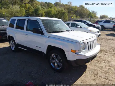 2015 Jeep Patriot Latitude VIN 1C4NJPFA1FD250537 фото 2
