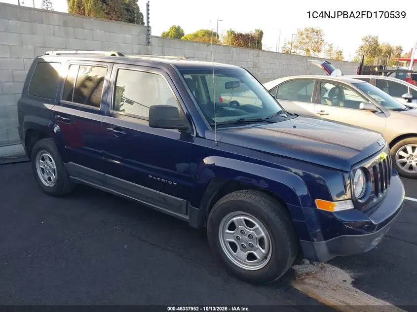 1C4NJPBA2FD170539 Jeep Liberty (Patriot) 2015 — повреждение Боковая часть, фото до ремонта