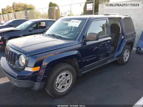 1C4NJPBA2FD170539 — 2015 Jeep Liberty (Patriot), фото 2 с аукциона IAAI, Боковая часть