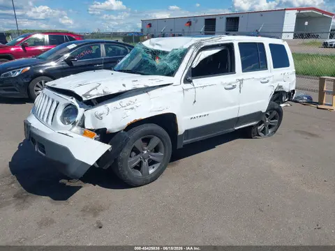 2015 Jeep Patriot High Altitude Edition VIN 1C4NJPFA8FD274642 фото 2