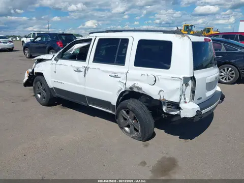 2015 Jeep Patriot High Altitude Edition VIN 1C4NJPFA8FD274642 фото 3