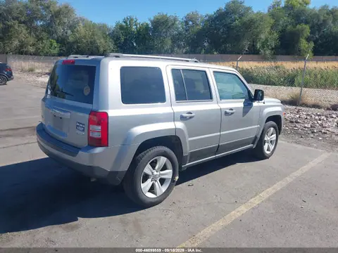 2016 Jeep Patriot Latitude VIN 1C4NJRFB9GD613849 фото 4