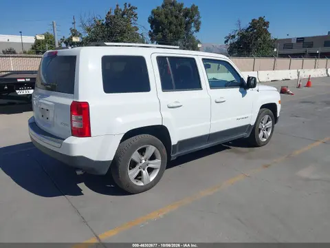 2014 Jeep Patriot Limited VIN 1C4NJPCB6ED805543 фото 4