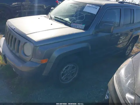 2014 Jeep Patriot Sport VIN 1C4NJPBA9ED571617 фото 2