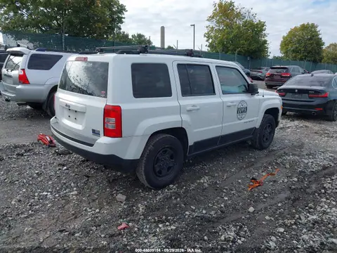 2014 Jeep Patriot Sport VIN 1C4NJPBA5ED502780 фото 4