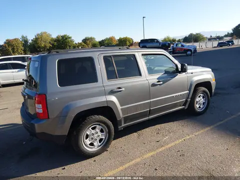 2014 Jeep Patriot Sport VIN 1C4NJRBB8ED558183 фото 4
