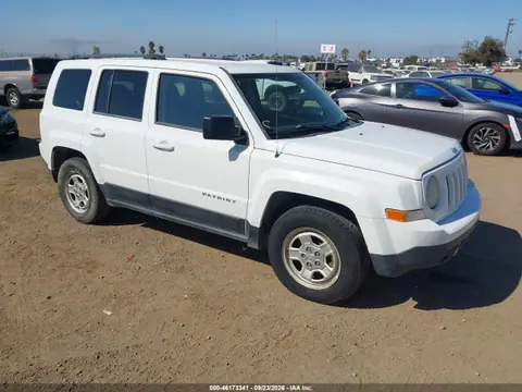 2014 Jeep Patriot Sport VIN 1C4NJPBA2ED774932 фото 1
