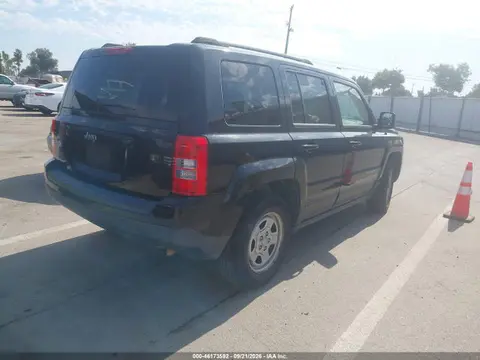 2014 Jeep Patriot Sport VIN 1C4NJPBA5ED842799 фото 4