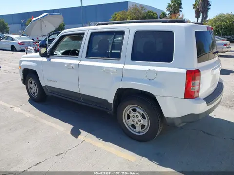 2014 Jeep Patriot Sport VIN 1C4NJPBA3ED585433 фото 3