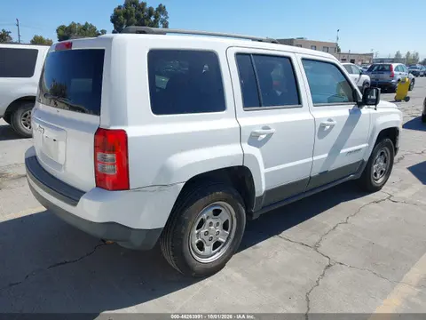 2014 Jeep Patriot Sport VIN 1C4NJPBA3ED585433 фото 4