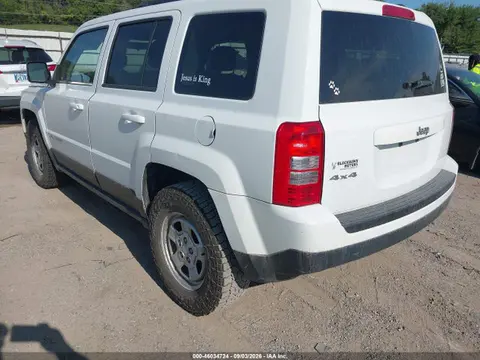 2015 Jeep Patriot Sport VIN 1C4NJRBBXFD283403 фото 3