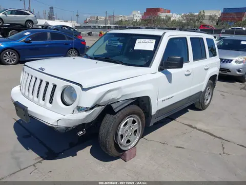 2015 Jeep Patriot Sport VIN 1C4NJPBA0FD285060 фото 2