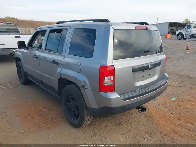 1C4NJPBB0FD306286 — 2015 Jeep Patriot Sport, фото 3 с аукциона IAAI 14.10.2026, Естественный износ