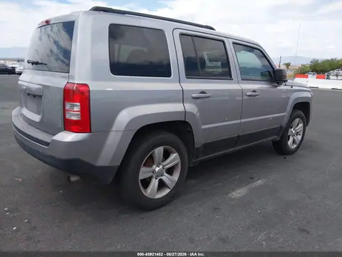 2016 Jeep Patriot Sport VIN 1C4NJPBB2GD527485 фото 4