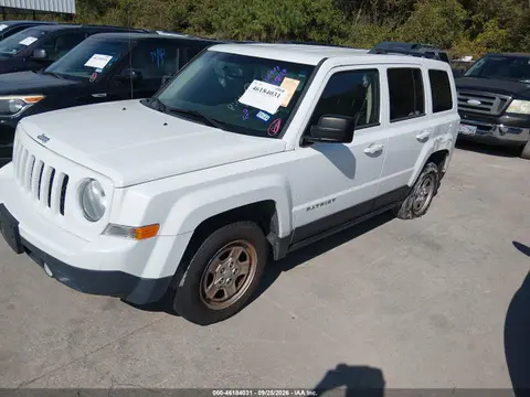2016 Jeep Patriot Sport VIN 1C4NJPBB0GD810211 фото 2