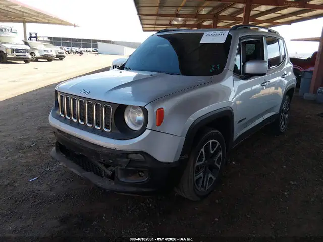 ZACCJBBB1JPH86052 — 2018 Jeep Renegade Latitude 4X4, фото 2 с аукциона IAAI 29.09.2026, Передняя и задняя части