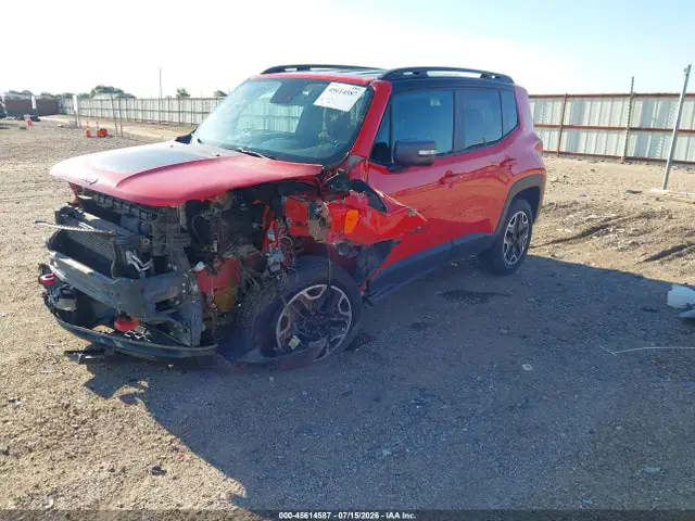 ZACCJBCT2GPD12756 — 2016 Jeep Renegade Trailhawk, фото 2 с аукциона IAAI 05.10.2026, Передняя часть слева