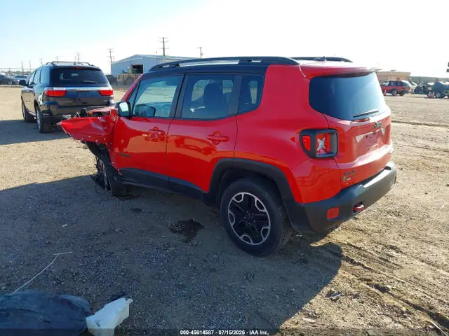 ZACCJBCT2GPD12756 — 2016 Jeep Renegade Trailhawk, фото 3 с аукциона IAAI 05.10.2026, Передняя часть слева