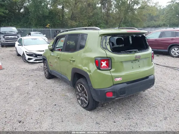ZACCJBBW6GPC99098 — 2016 Jeep Renegade, фото 3 с аукциона IAAI, Передняя часть