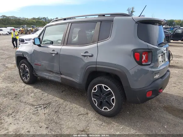 ZACCJBCT2GPC50727 — 2016 Jeep Renegade, фото 3 с аукциона IAAI 08.10.2026, Левый бок