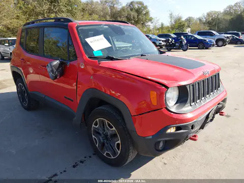 ZACCJBCT9GPD54714 — 2016 Jeep Renegade, Передняя часть, фото до ремонта