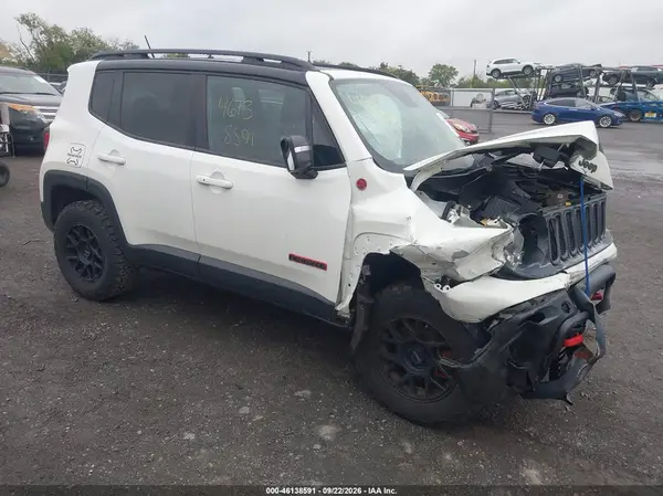ZACCJBCB4HPG20259 — 2017 Jeep Renegade, Передняя часть (Front End), фото до ремонта